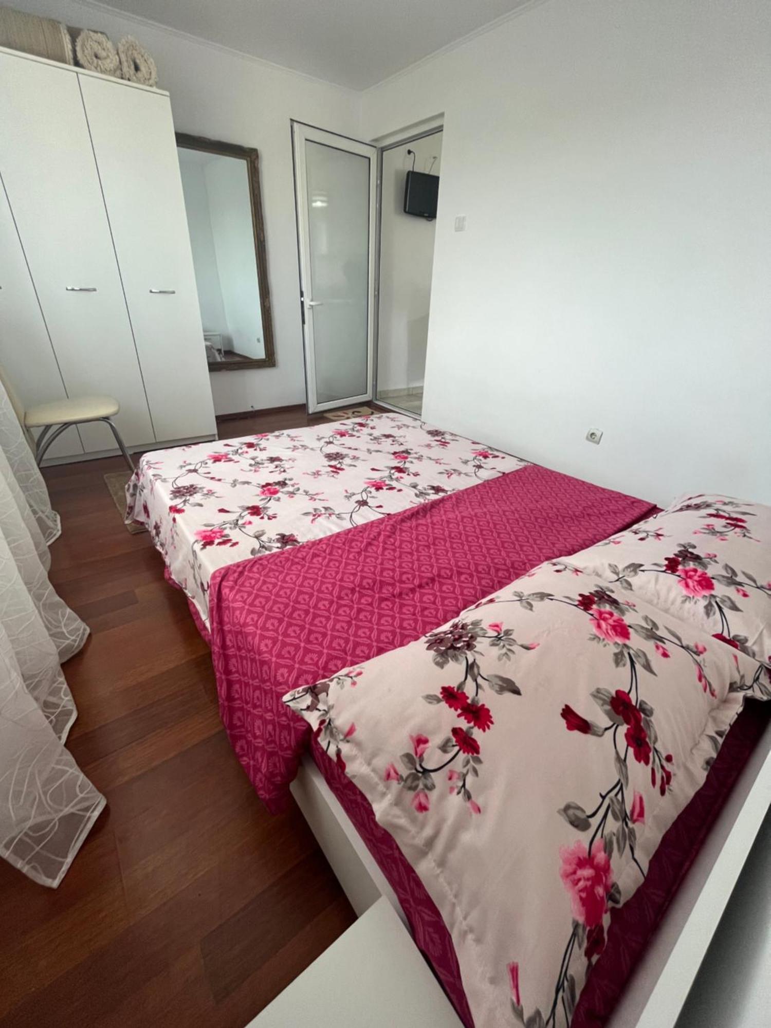Concept Home Valcea Ramnicu Valcea Bagian luar foto