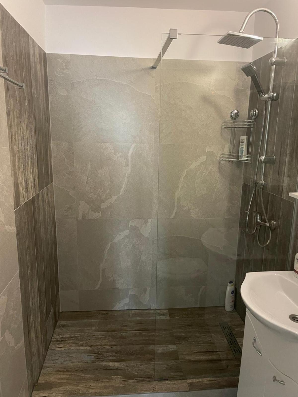 Concept Home Valcea Ramnicu Valcea Bagian luar foto